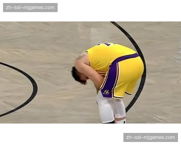 黄蜂129-108轻取步行者，三球35分引领进攻狂潮